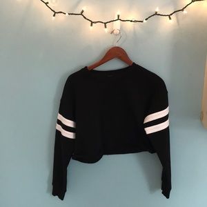 Forever 21 black cropped long sleeve